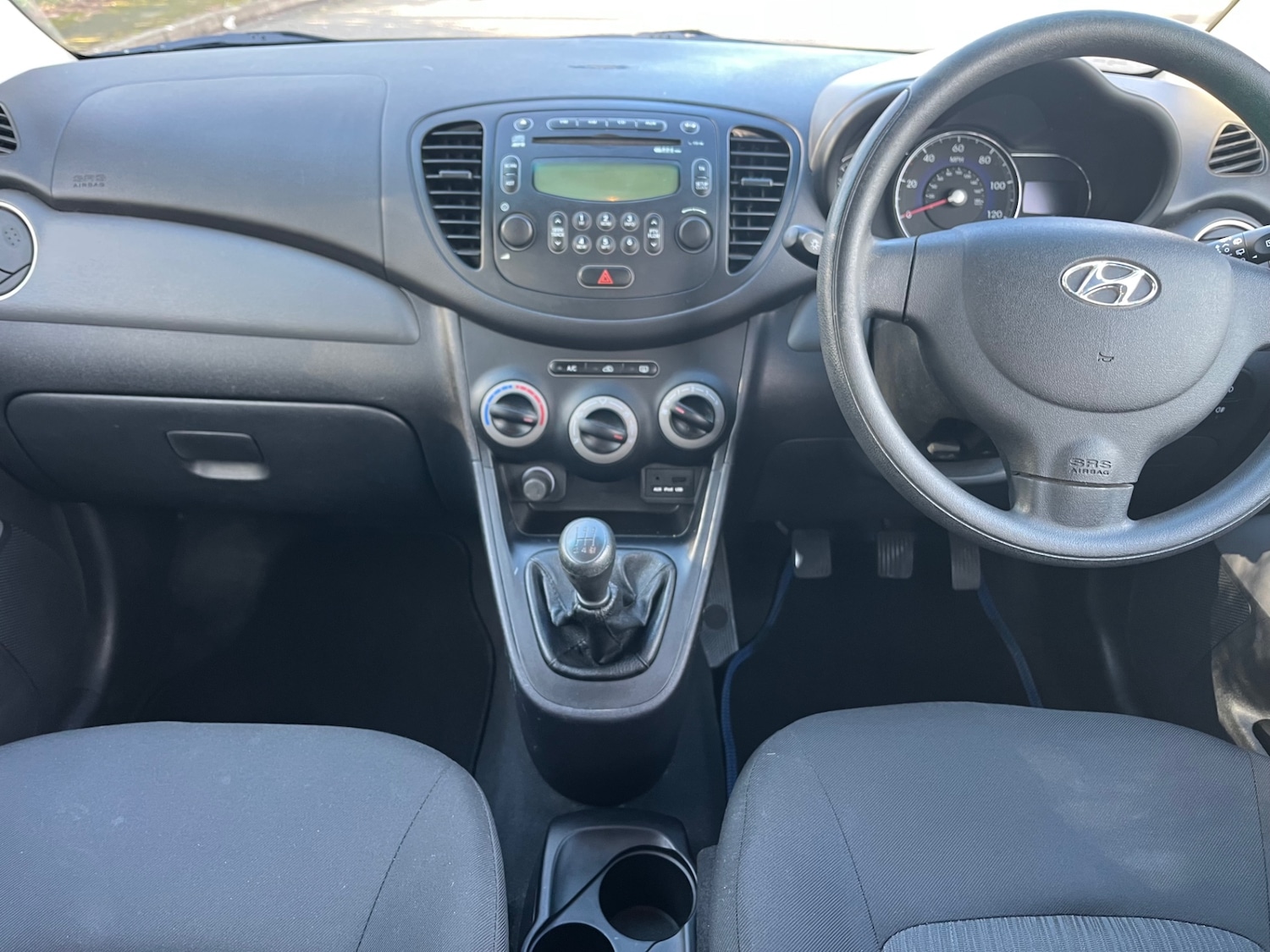 Used Hyundai i10 2011 for sale - 77432240: Photo 10