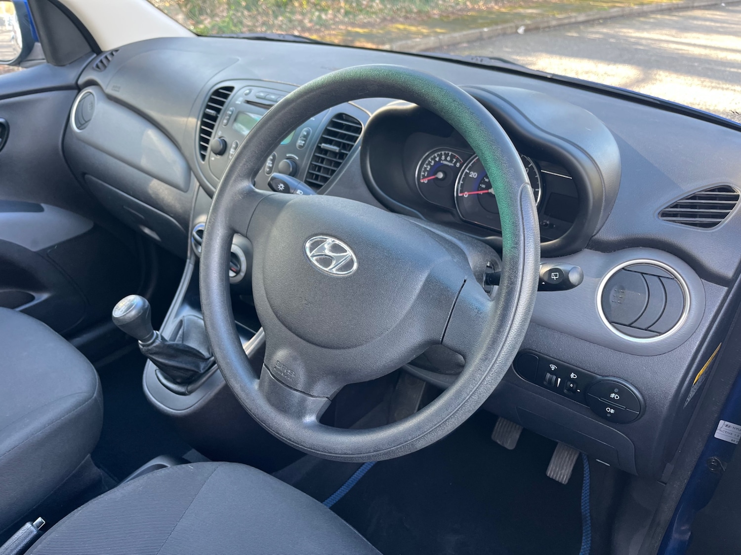 Used Hyundai i10 2011 for sale - 77432240: Photo 11