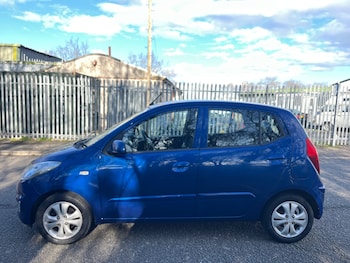 Used Hyundai i10 2011 for sale - 77432240: Photo