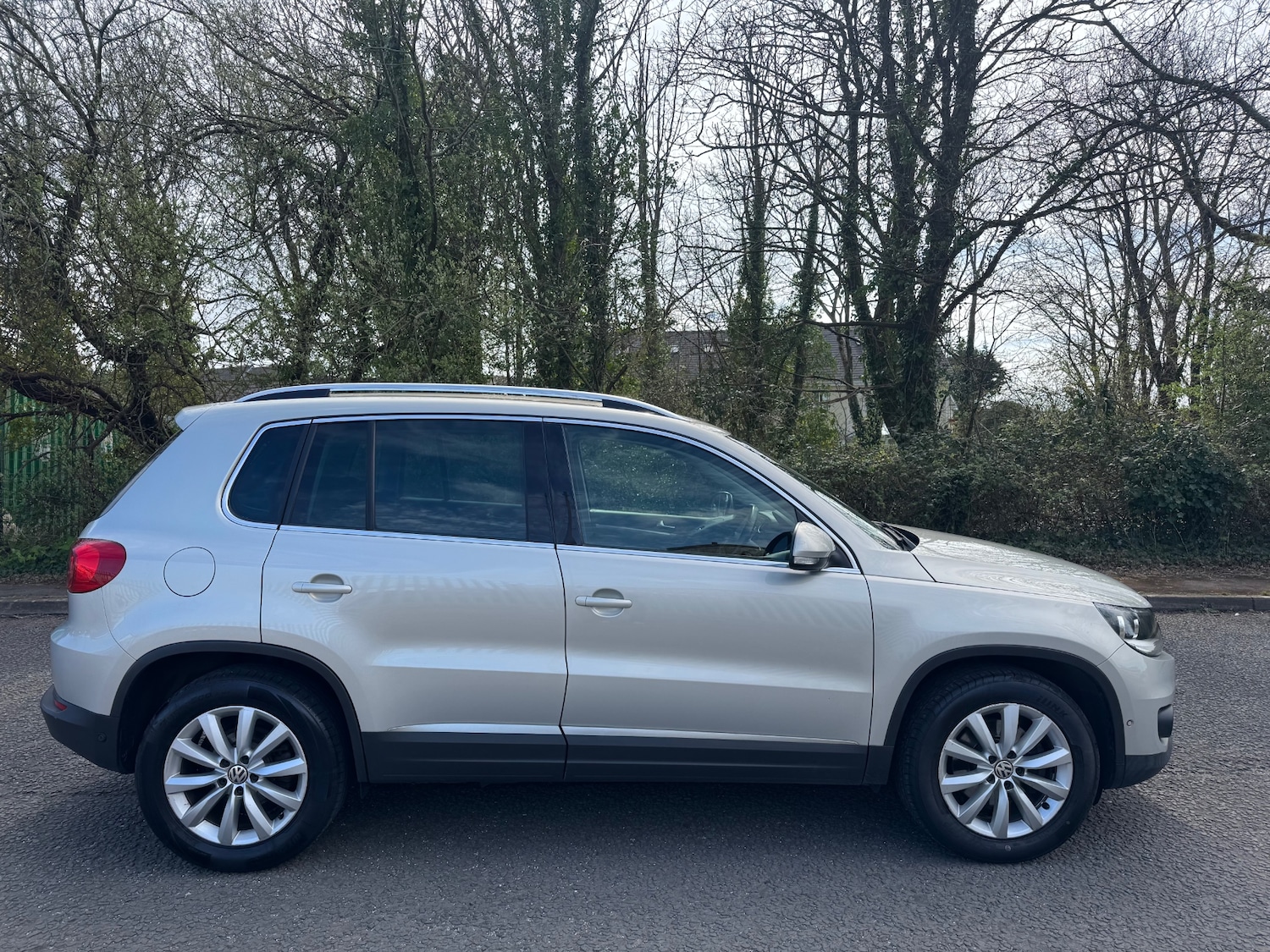Used Volkswagen Tiguan 2015 for sale - 78079189: Photo 2