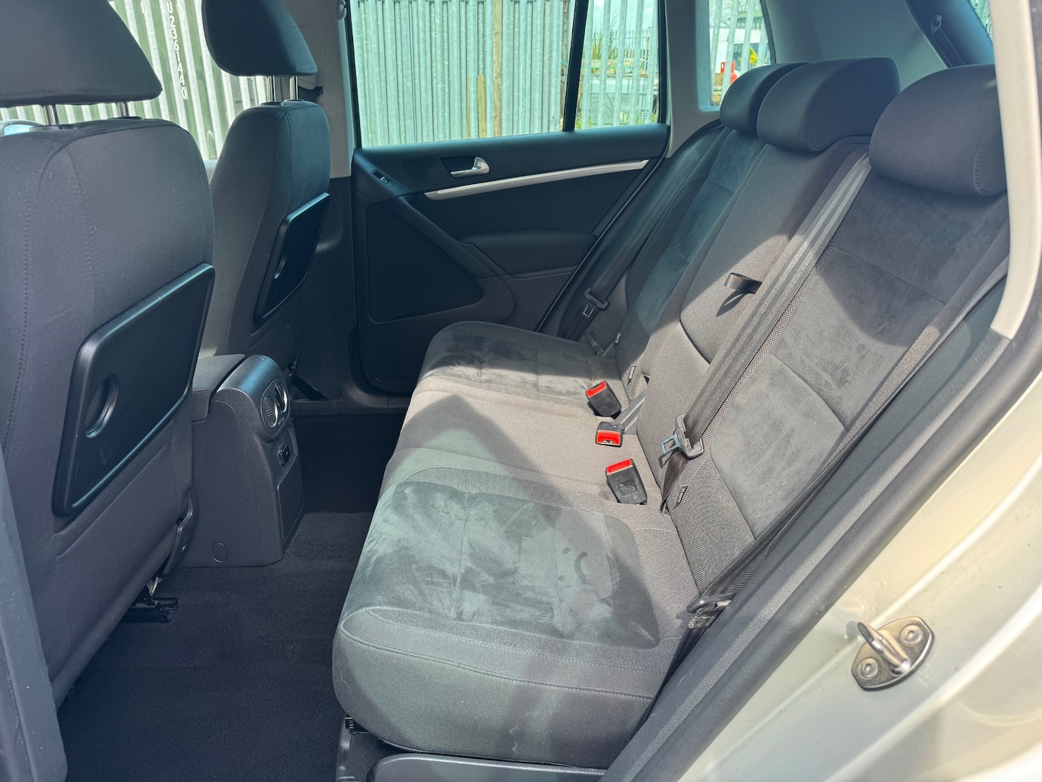 Used Volkswagen Tiguan 2015 for sale - 78079189: Photo 9