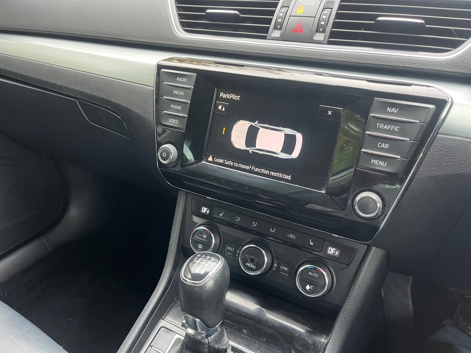 Used Skoda Superb 2016 for sale - 76477402: Photo 13