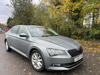Used Skoda Superb 2016 for sale - 76477402: Photo