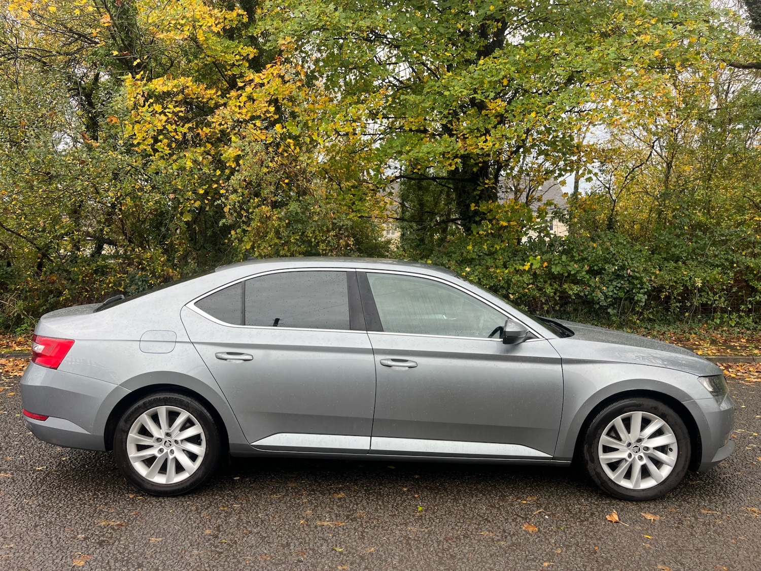Used Skoda Superb 2016 for sale - 76477402: Photo 2