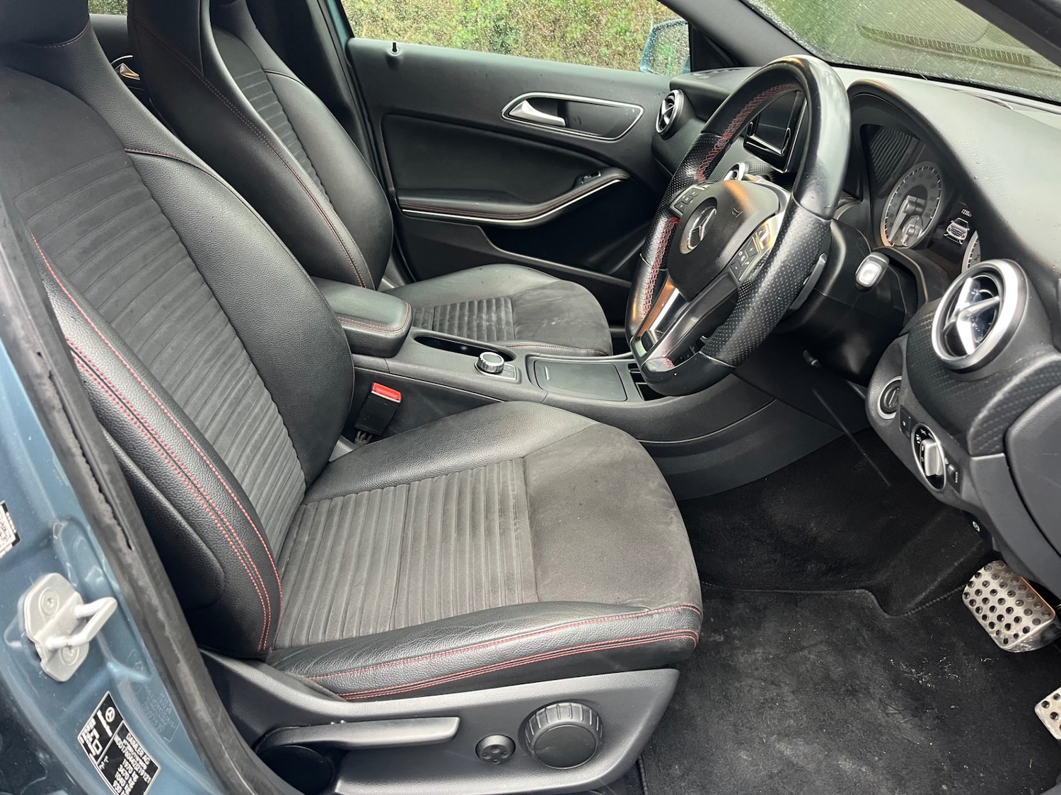 Used Mercedes-Benz A-Class 2013 for sale - 77379424: Photo 9