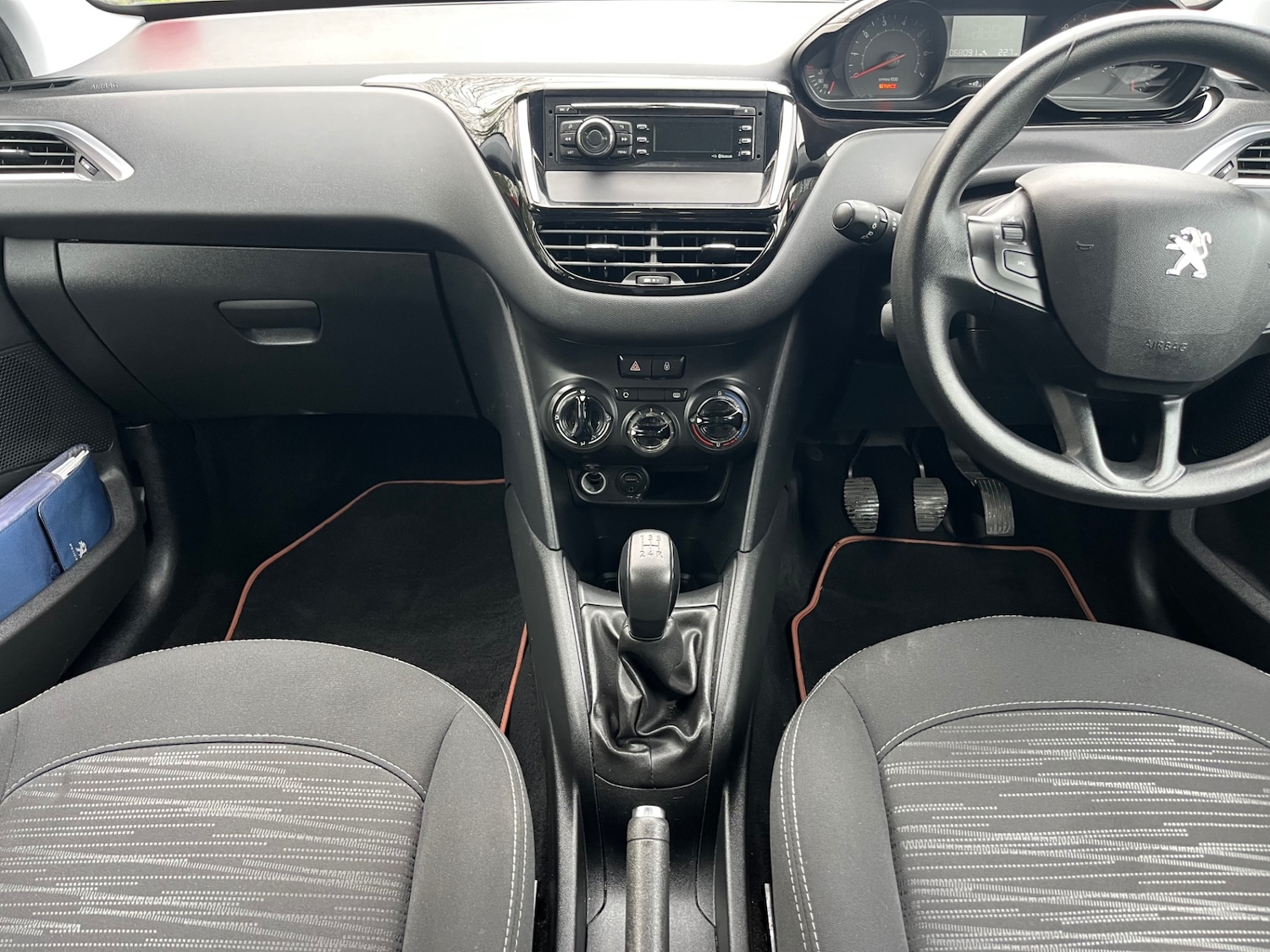 Used Peugeot 208 2014 for sale - 77208618: Photo 10