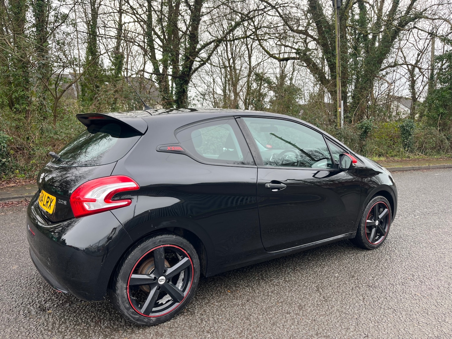 Used Peugeot 208 2014 for sale - 77208618: Photo 3