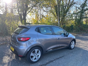 Used Renault Clio 2014 for sale - 76616616: Photo
