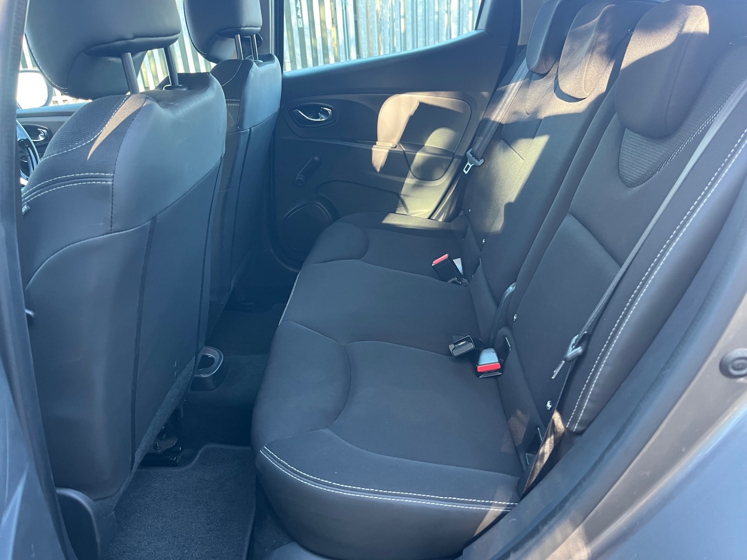 Used Renault Clio 2014 for sale - 76616616: Photo 8