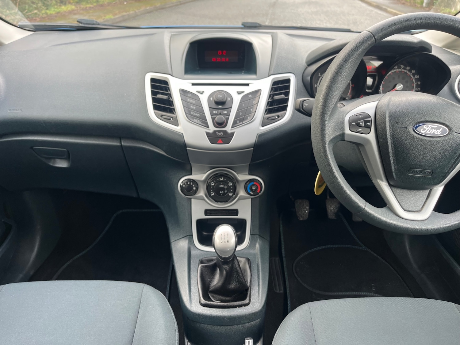 Used Ford Fiesta 2012 for sale - 77283998: Photo 10