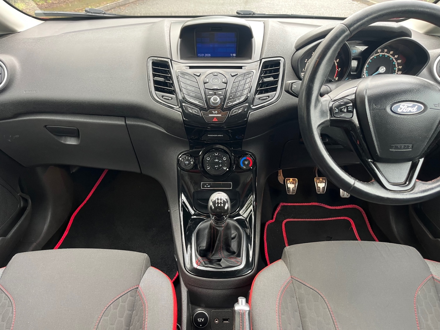 Used Ford Fiesta 2015 for sale - 77208605: Photo 10