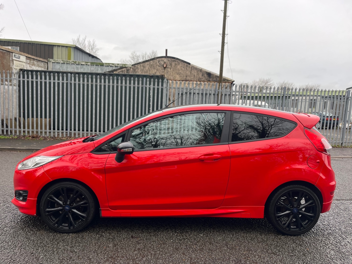 Used Ford Fiesta 2015 for sale - 77208605: Photo 4