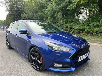 2015 (15) - 2.0 TDCi 185 ST-2 5dr* LONG MOT £20 TAX TWO KEYS *