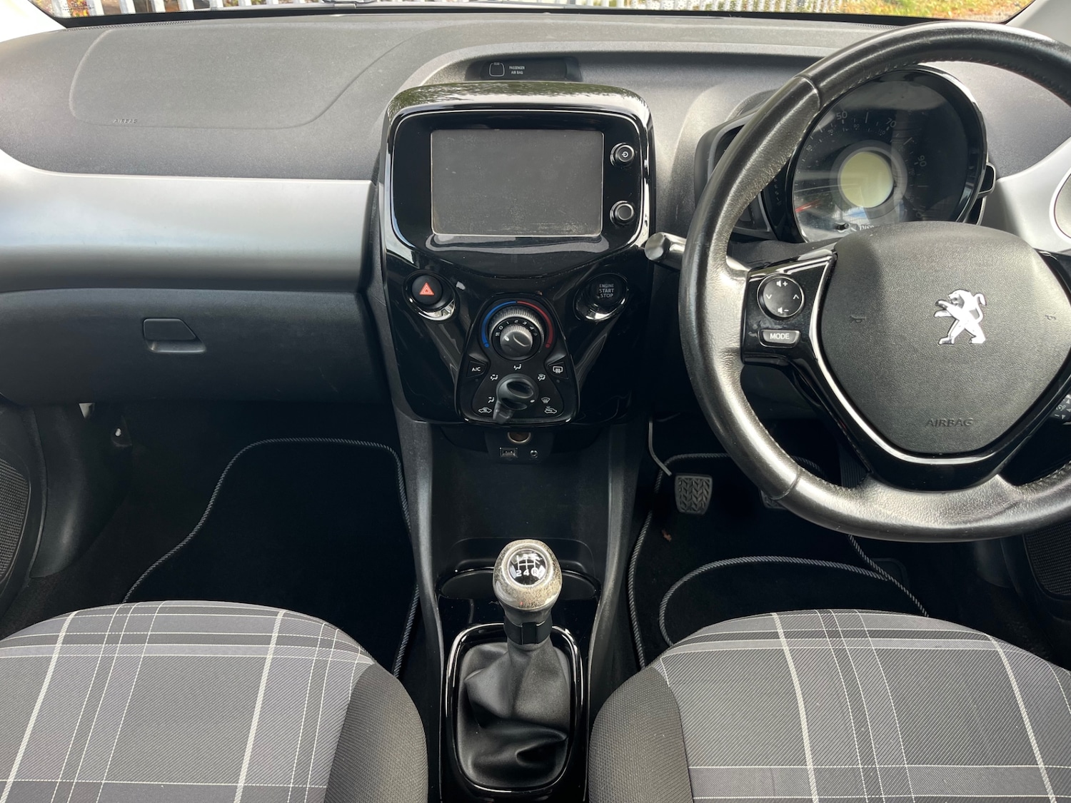 Used Peugeot 108 2016 for sale - 76334871: Photo 10