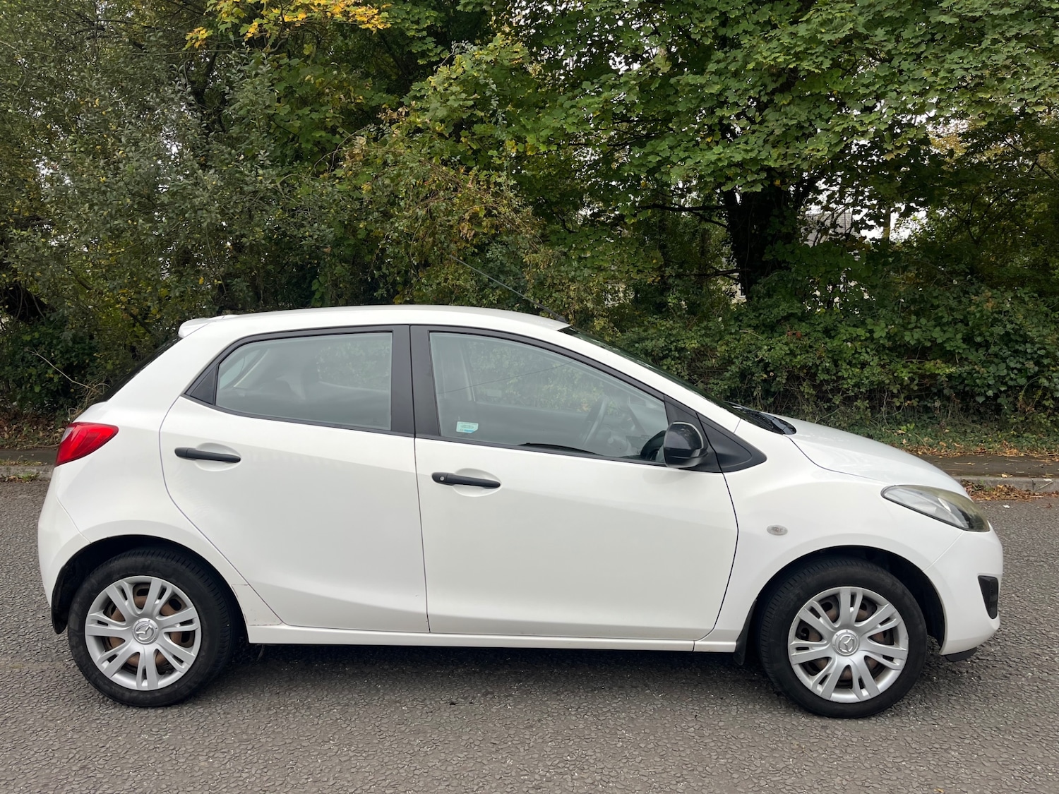Used Mazda Mazda2 2012 for sale - 76275041: Photo 2