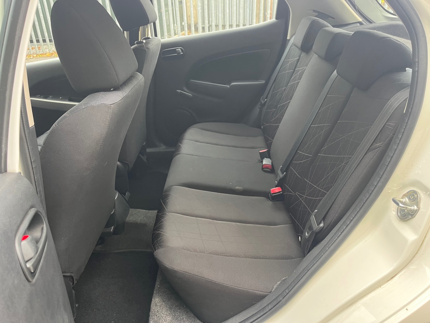 Used Mazda Mazda2 2012 for sale - 76275041: Photo 8
