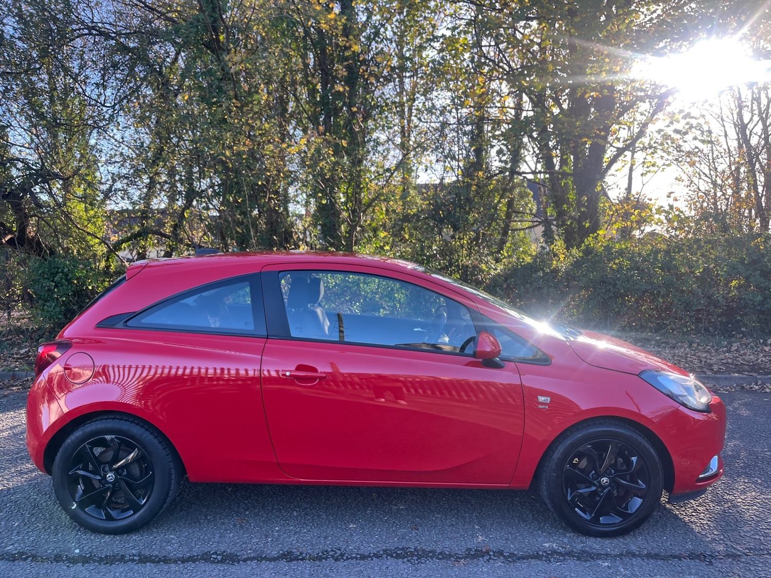 Used Vauxhall Corsa 2016 for sale - 76600234: Photo 2