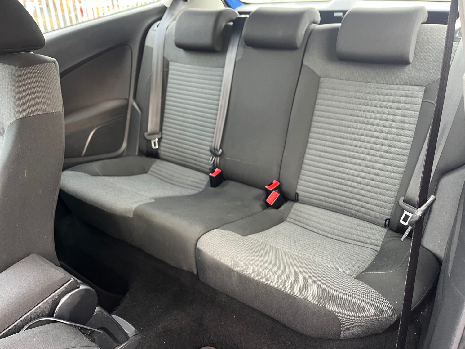 Used Volkswagen Polo 2011 for sale - 77818031: Photo 8