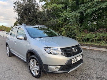 Used Dacia Sandero Stepway 2015 for sale - 79604993: Photo