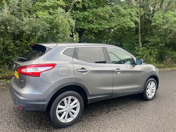 Used Nissan Qashqai 2015 for sale - 75951652: Photo