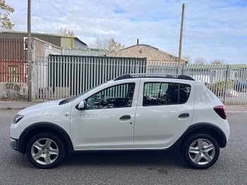 Used Dacia Sandero Stepway 2014 for sale - 76299843: Photo 4