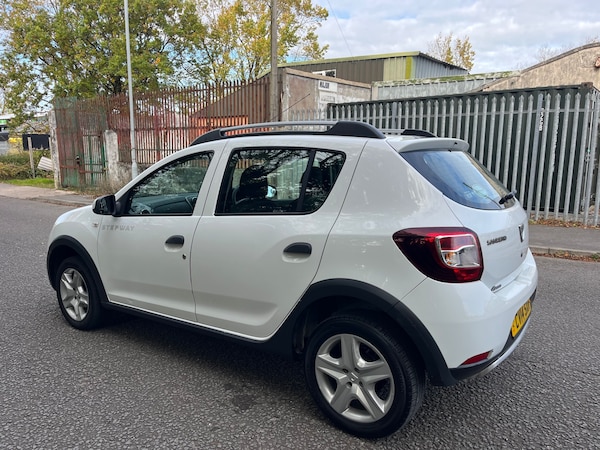 Used Dacia Sandero Stepway 2014 for sale - 76299843: Photo 5