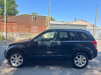 Used Suzuki Grand Vitara 2011 for sale - 79156850: Photo