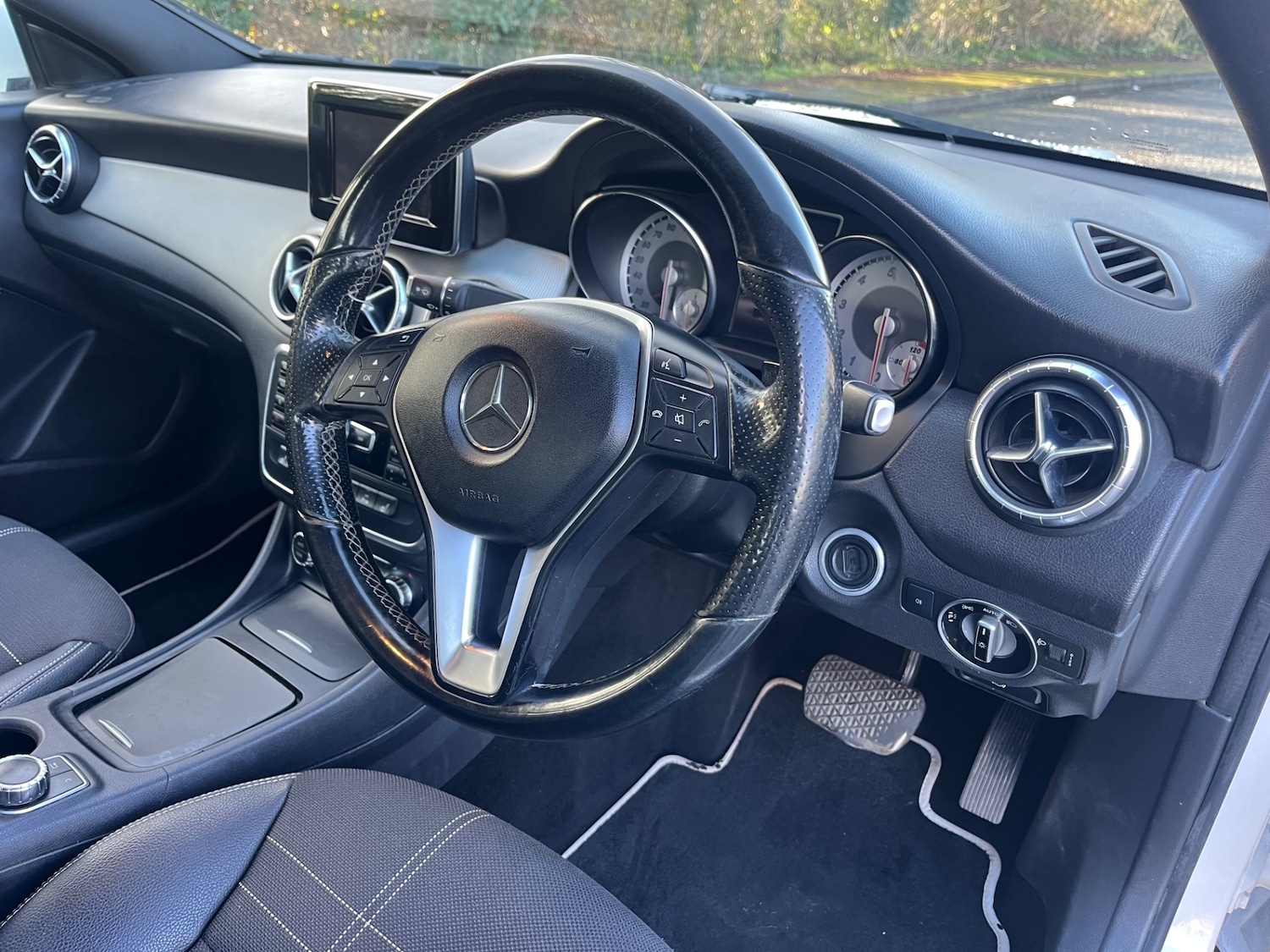 Used Mercedes-Benz CLA 2014 for sale - 77337912: Photo 11