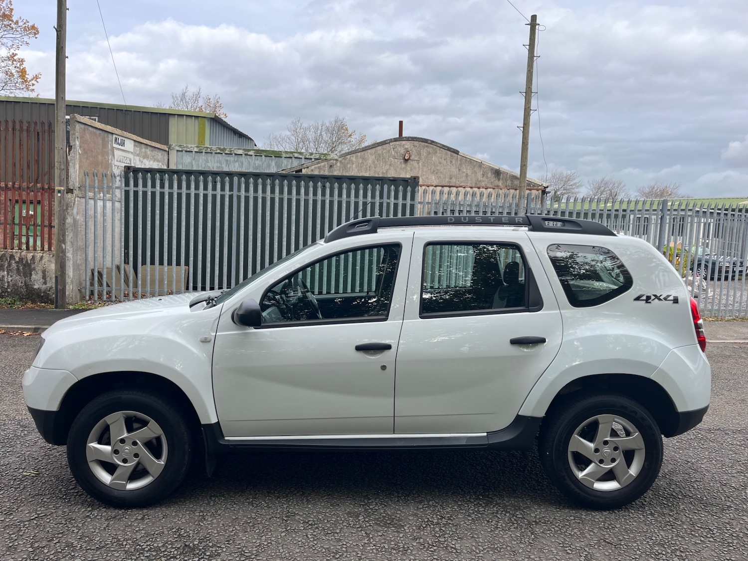 Used Dacia Duster 2016 for sale - 76392084: Photo 3