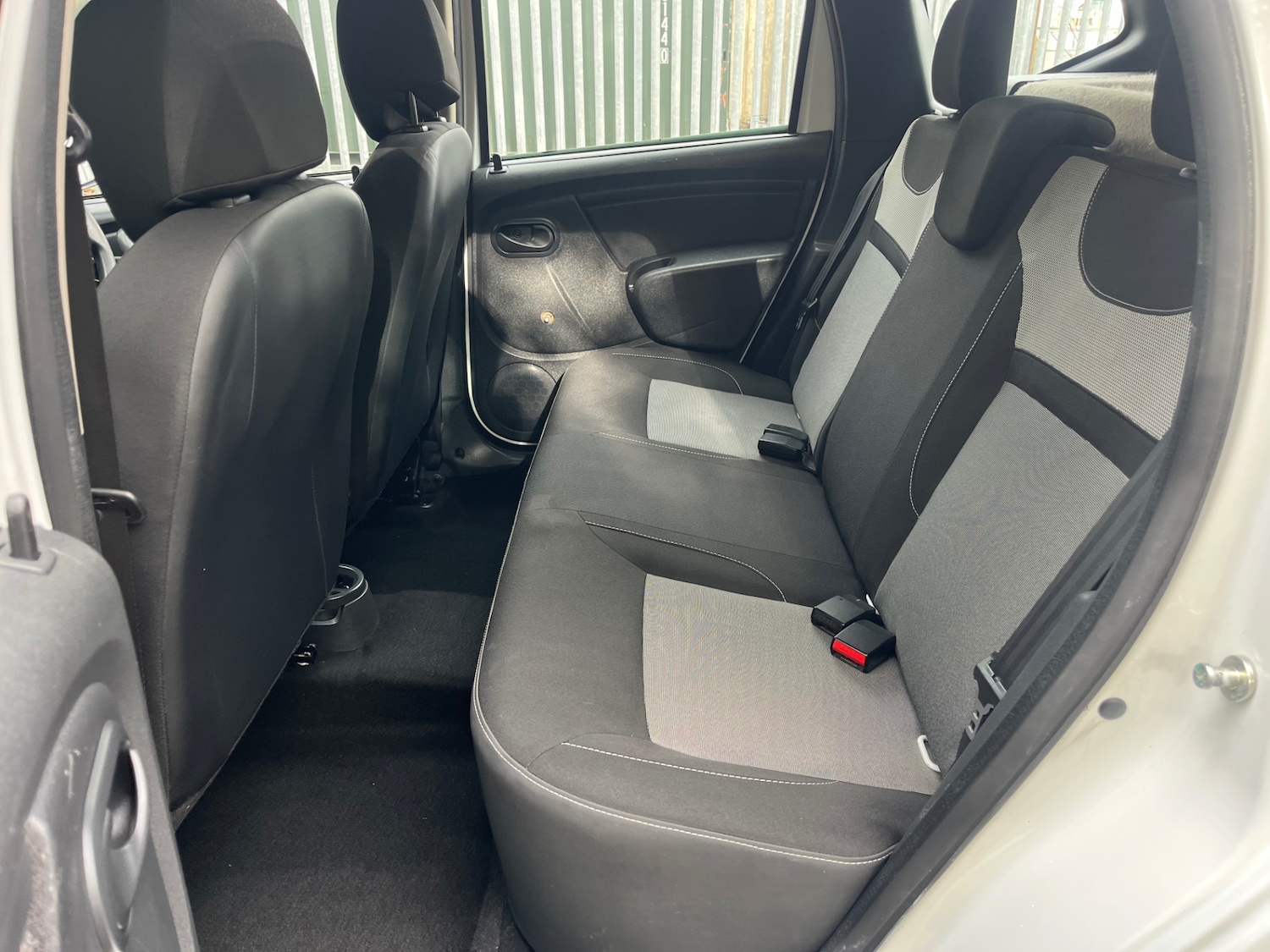 Used Dacia Duster 2016 for sale - 76392084: Photo 8