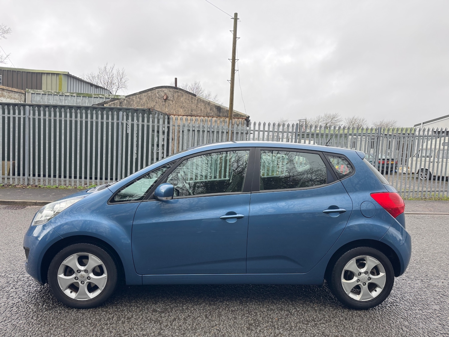 Used Kia Venga 2013 for sale - 77562932: Photo 4