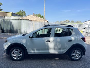 Used Dacia Sandero Stepway 2016 for sale - 79616326: Photo