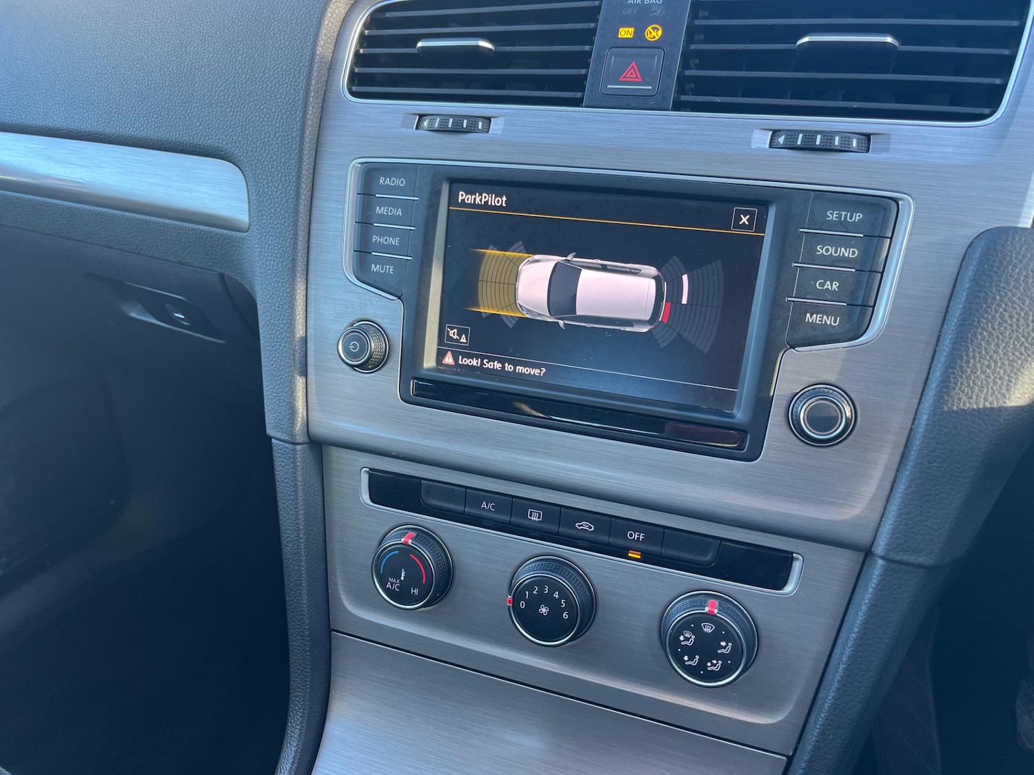 Used Volkswagen Golf 2015 for sale - 77350793: Photo 13