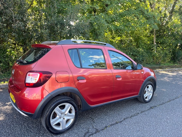 Used Dacia Sandero Stepway 2014 for sale - 76104853: Photo 3
