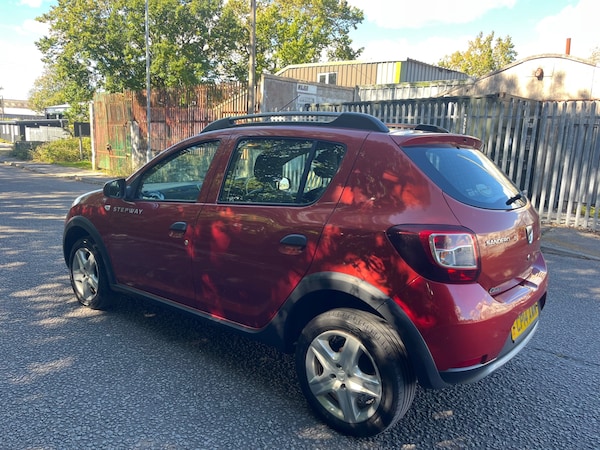 Used Dacia Sandero Stepway 2014 for sale - 76104853: Photo 5