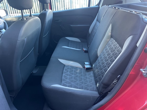 Used Dacia Sandero Stepway 2014 for sale - 76104853: Photo 9