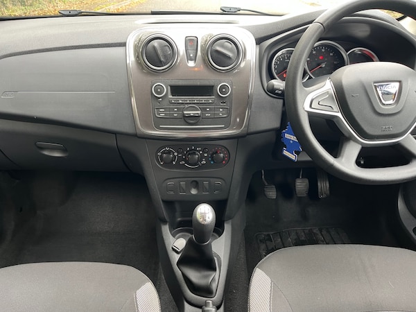Used Dacia Sandero Stepway 2017 for sale - 76253038: Photo 10