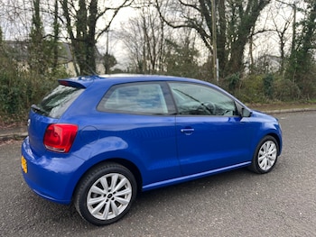 Used Volkswagen Polo 2011 for sale - 77196650: Photo