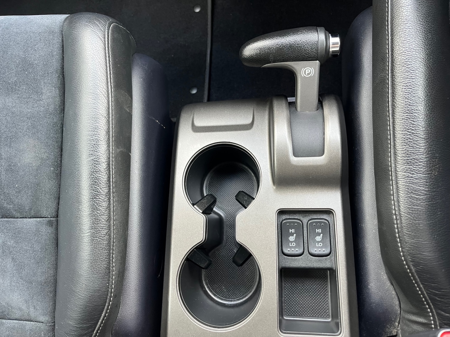 Used Honda CR-V 2010 for sale - 76907873: Photo 13