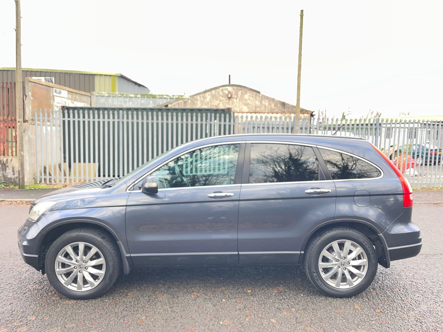 Used Honda CR-V 2010 for sale - 76907873: Photo 4