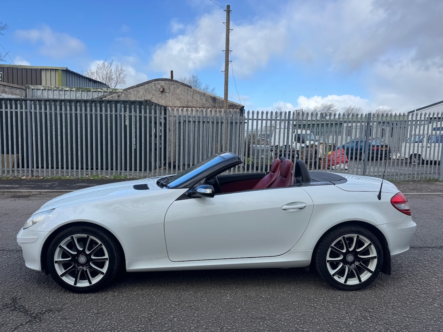 Used Mercedes-Benz SLK 2005 for sale - 77569745: Photo 4