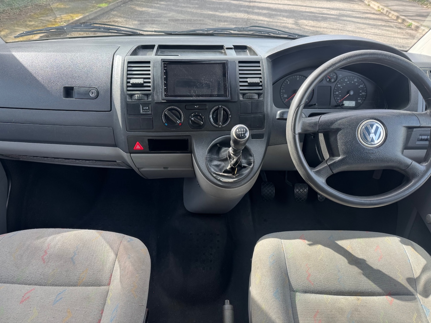 Used Volkswagen Transporter 2004 for sale - 77917386: Photo 9