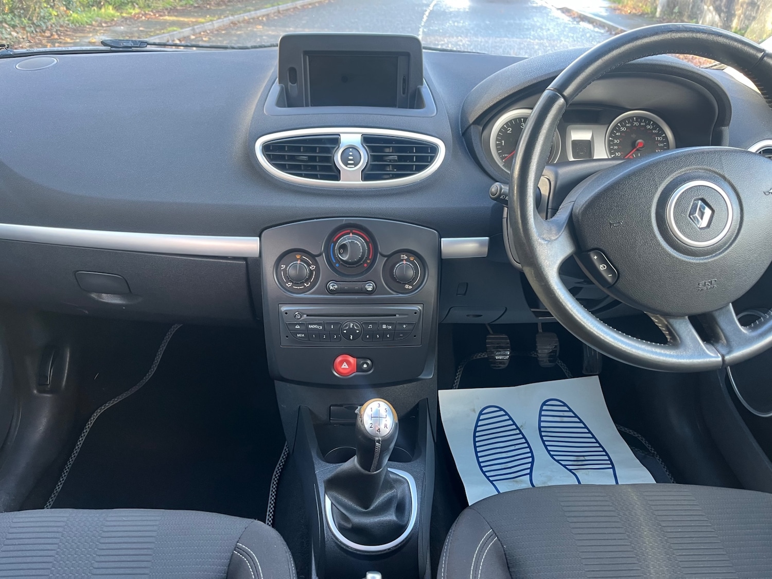 Used Renault Clio 2010 for sale - 76792655: Photo 10