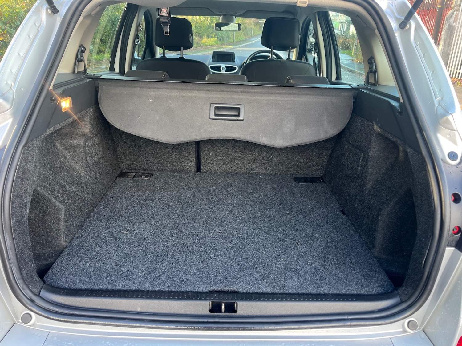 Used Renault Clio 2010 for sale - 76792655: Photo 12