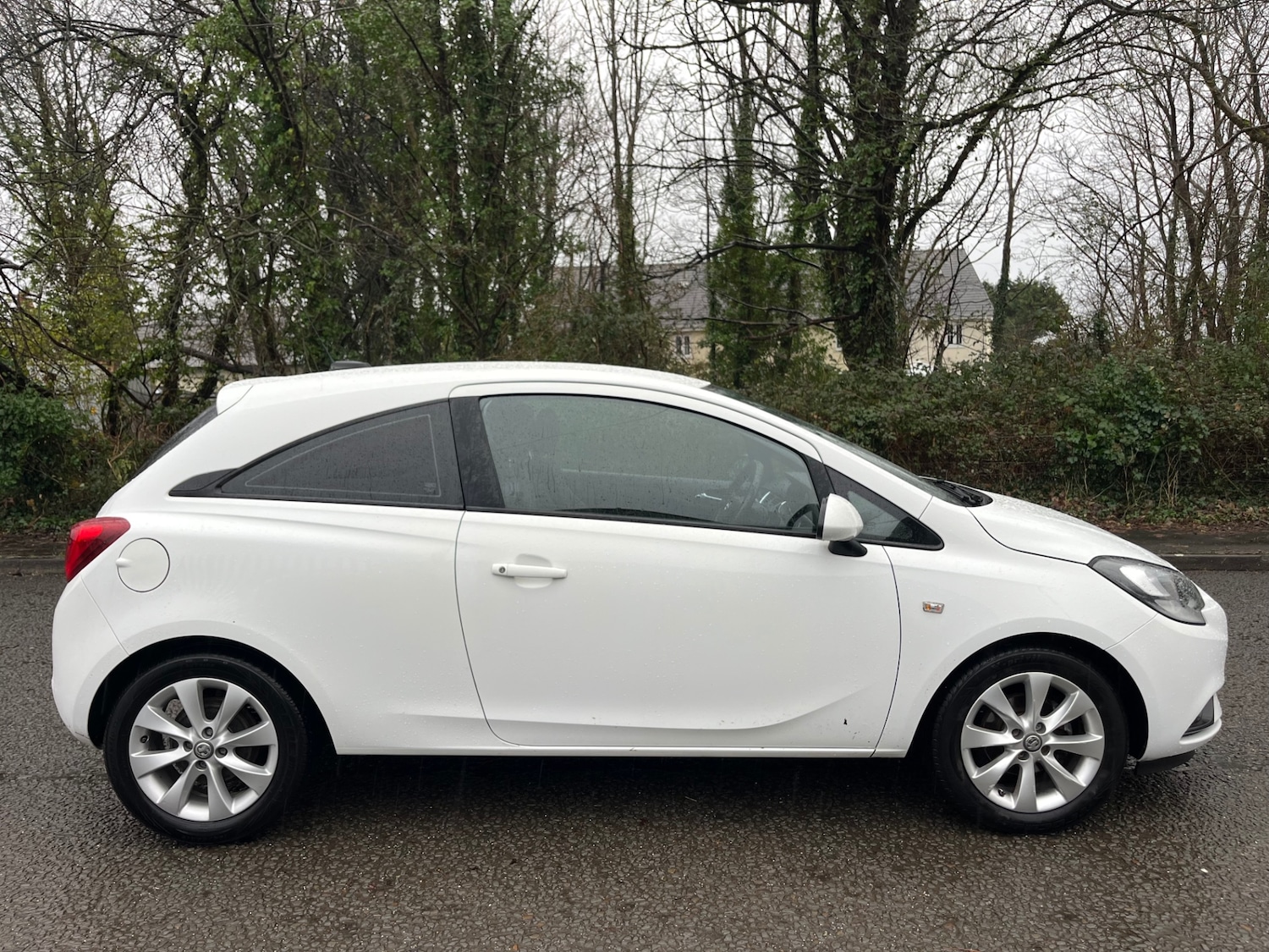 Used Vauxhall Corsa 2018 for sale - 77261247: Photo 2