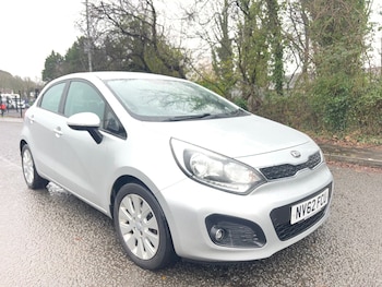 2013 (62) - 1.4 CRDi 2 EcoDynamics 5dr* LONG MOT £20 TAX TWO KEYS *