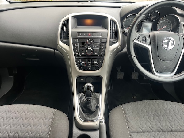 Used Vauxhall Astra 2013 for sale - 76204667: Photo 10