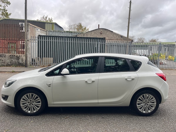 Used Vauxhall Astra 2013 for sale - 76204667: Photo 4