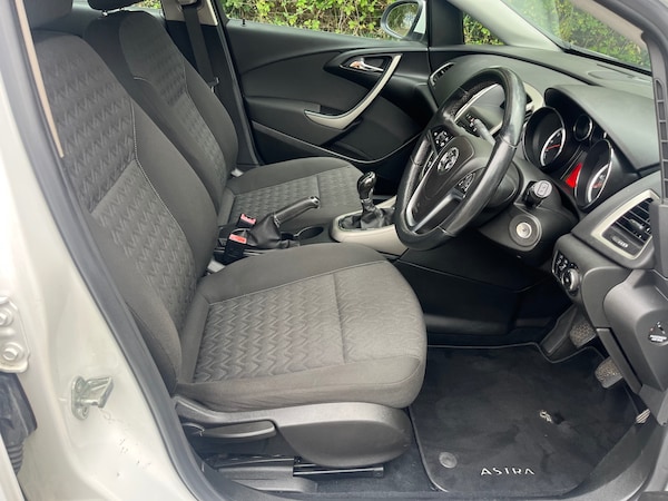 Used Vauxhall Astra 2013 for sale - 76204667: Photo 8