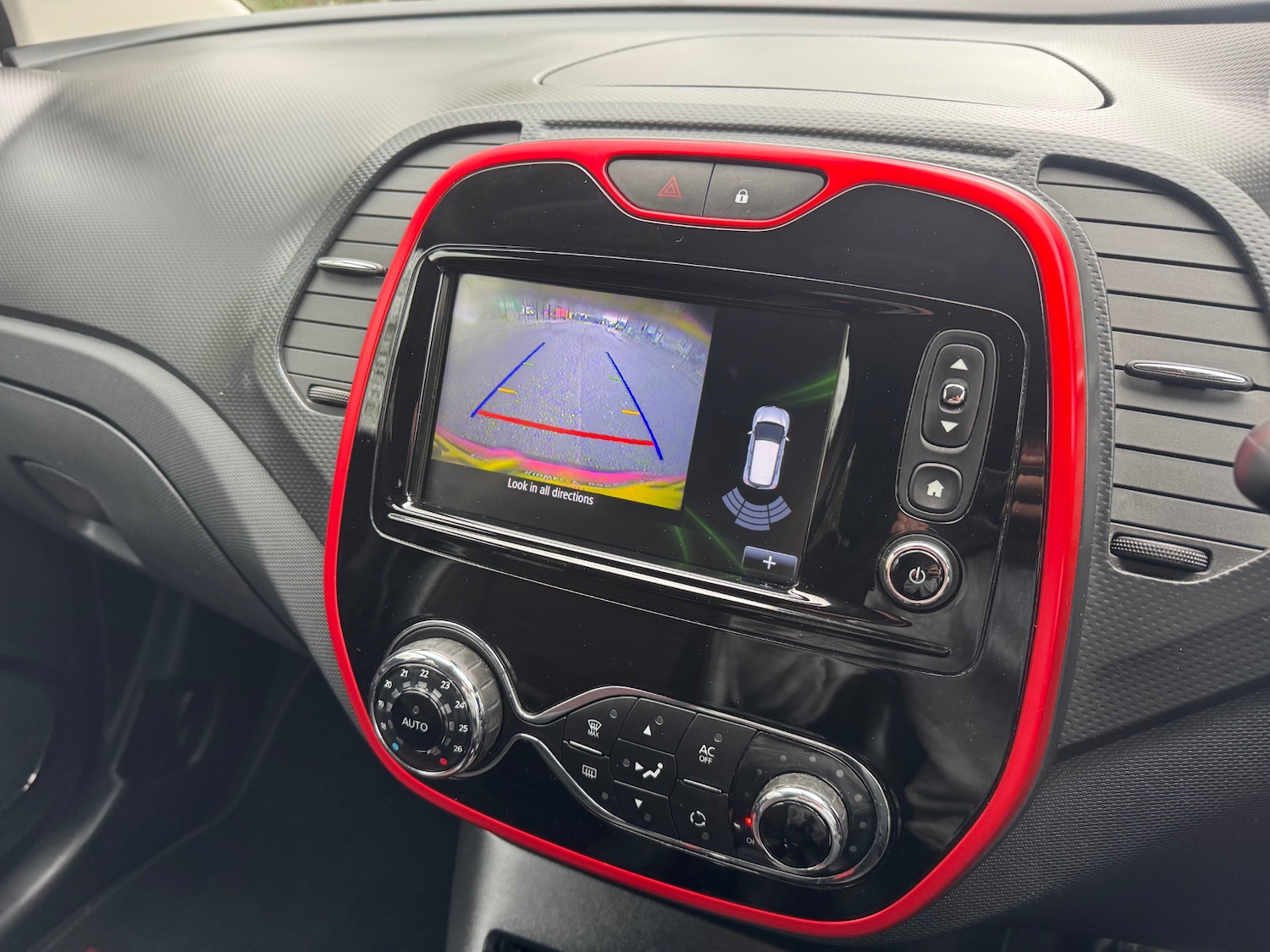 Used Renault Captur 2015 for sale - 77997710: Photo 13